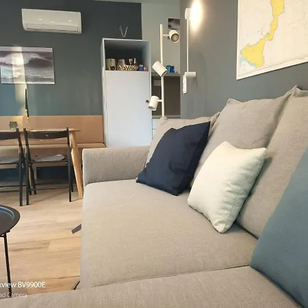 Apartment Azurro *